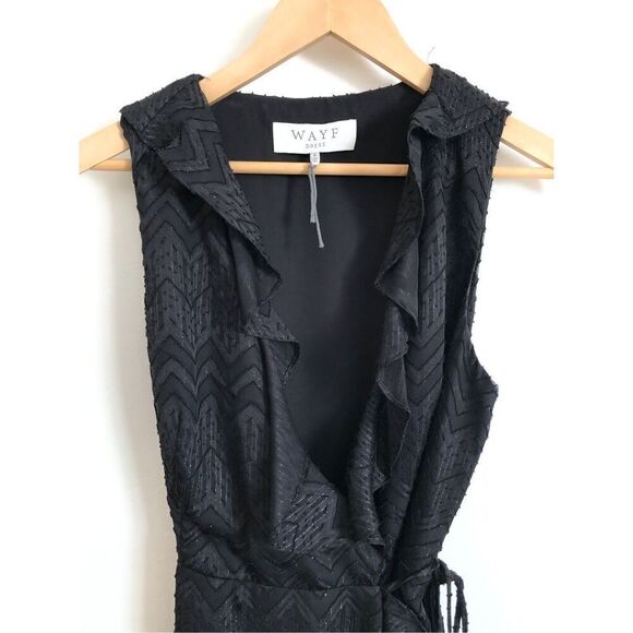 Wayf sleeveless chevron wrap dress size small - Picture 6 of 13